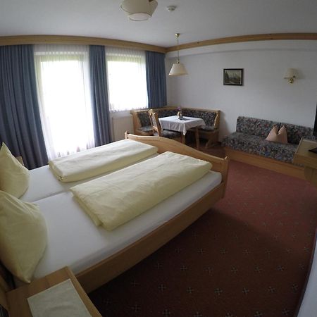 Gaestehaus Alpenland Tux Kamer foto
