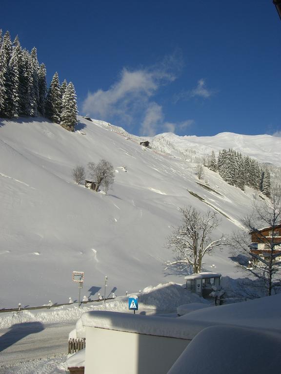 Gaestehaus Alpenland Tux Buitenkant foto