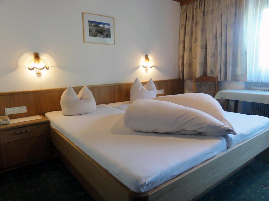 Gaestehaus Alpenland Tux Kamer foto