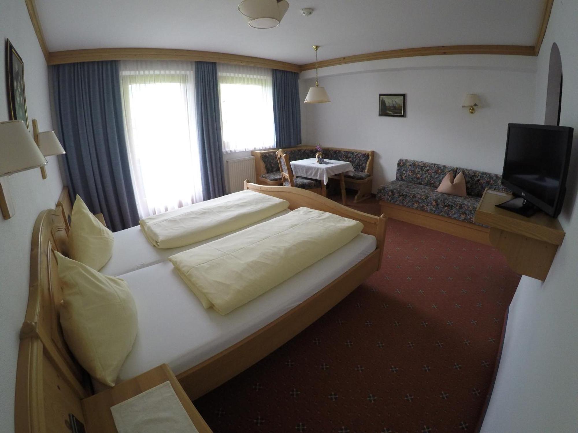 Gaestehaus Alpenland Tux Kamer foto